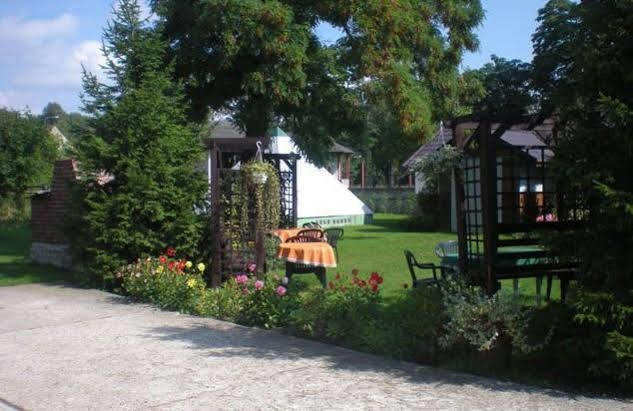 Hotel Huzar Gorzow Wielkopolski Exterior photo